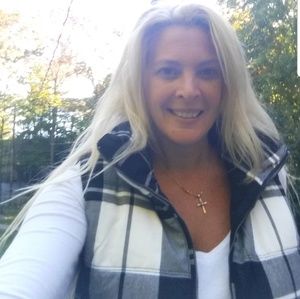 Meet your Posher, Rebecca